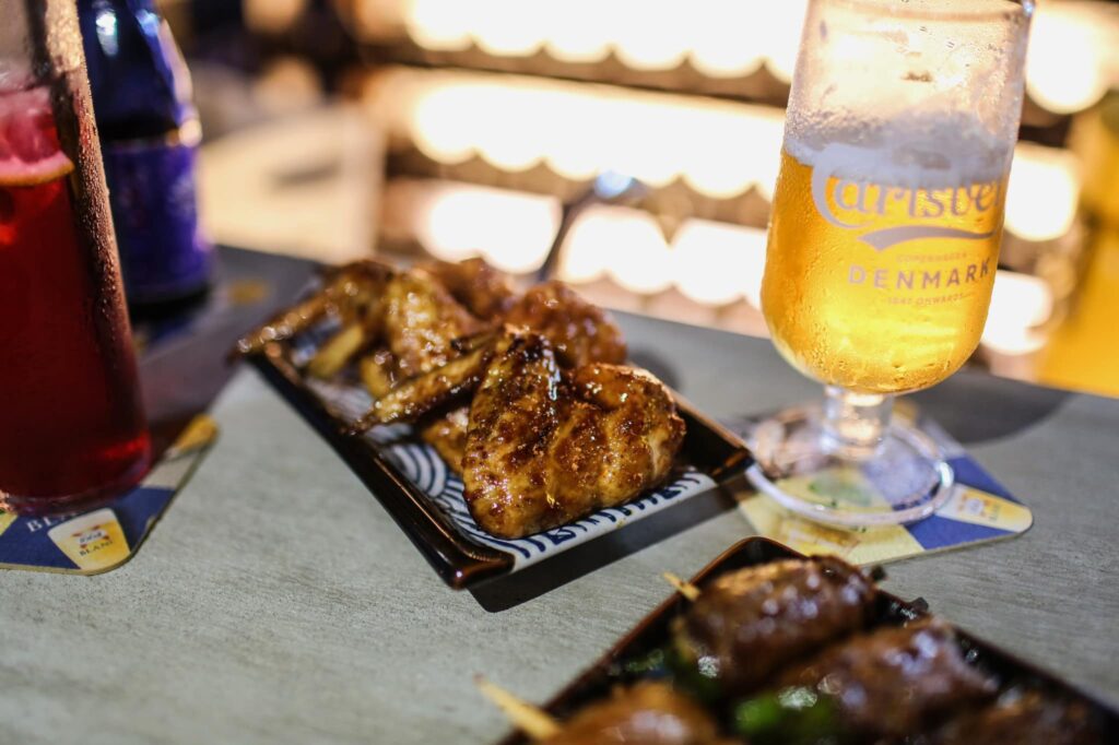 [NON-HALAL] Boleh Santai Di Rooftop, Jom Ke Chick Chat Rooftop Bar Di Kuching
