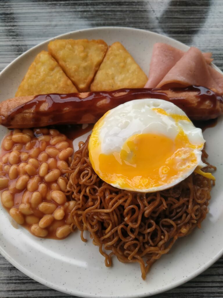 Mengidam American Breakfast? Anda Boleh Cuba Hey! Hey! Cafe Di Kuching