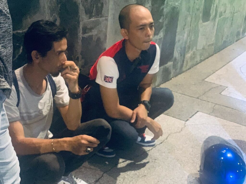 Netizen Kagum Wanita Ini Berjaya Buat Peragut Di KL Terciduk Jatuh Motor, Rupa-Rupanya Askar Tentera