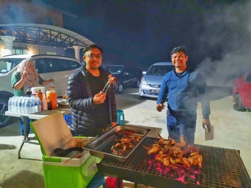 Mandi Kolam Sambil Lihat Gunung Kinabalu, Nikmati Percutian Di D'masanog Gardenstay & Camping