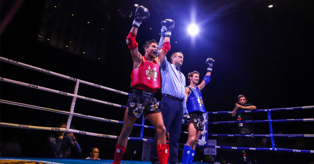 Atlet Sarawak, Johan Ghazali Muncul Juara Muay Thai Remaja Peringkat Dunia