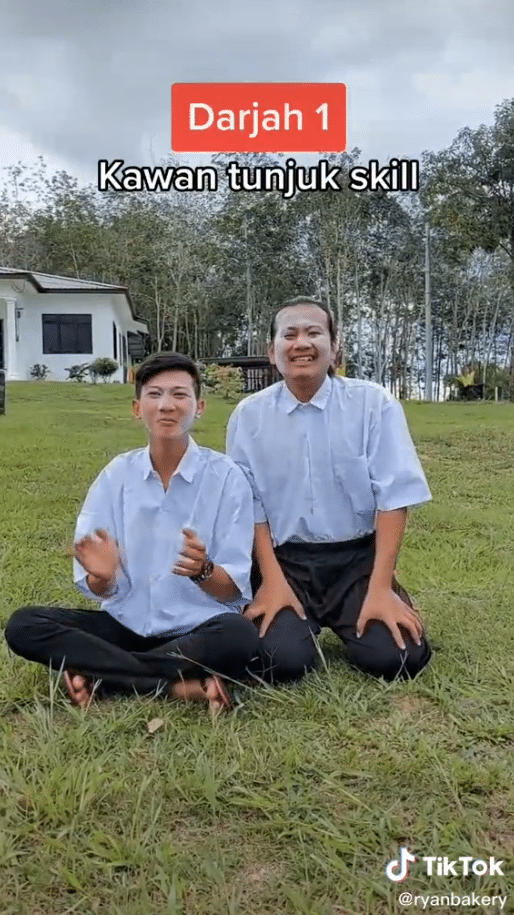 Netizen Terkejut Lihat Video TikTok Rasmi Manchester United Ini Guna Bunyi TikToker Malaysia, Ryan Bakery