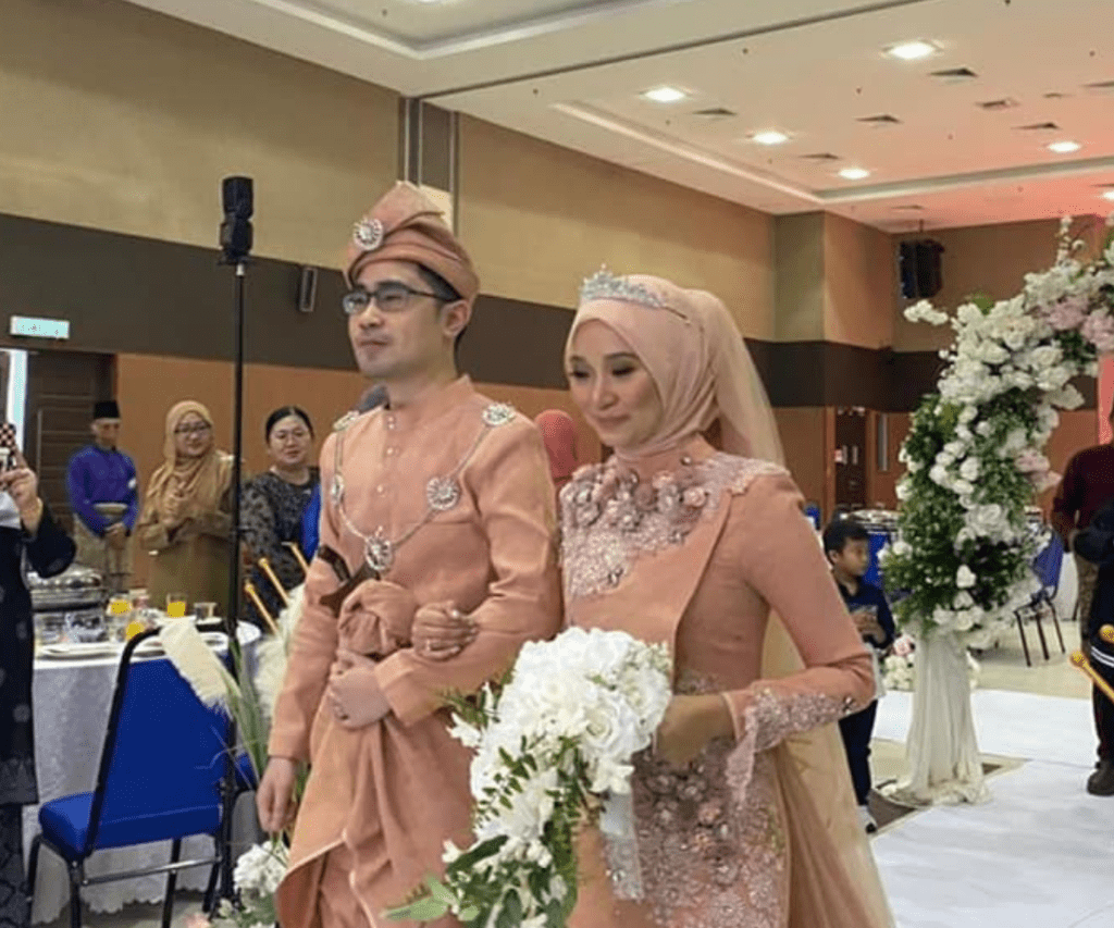 Unik Dan 'Rare', Tetamu Kagum Dengan Tarian Singa Iringi Majlis Perkahwinan Melayu Di Kuching