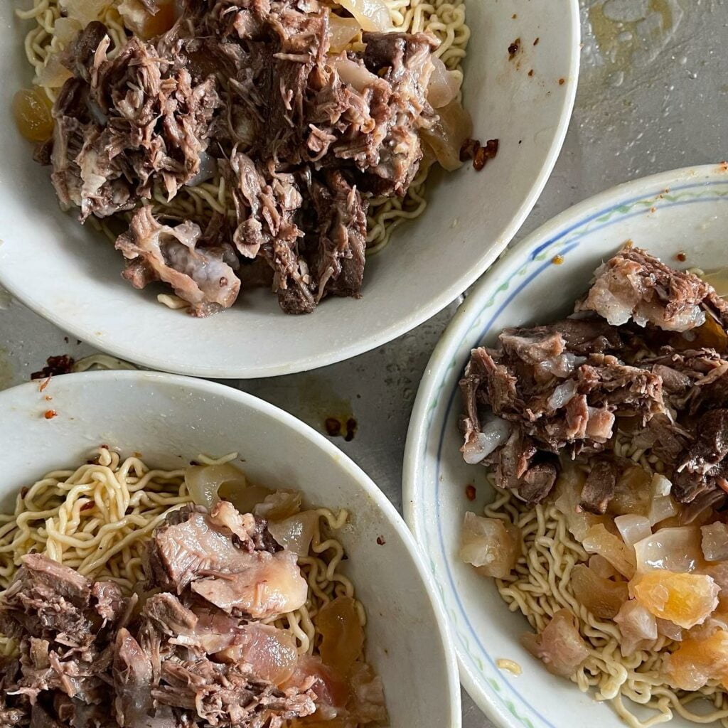 Kegemaran Penduduk Tempatan, Ketahui 6 Kedai Mi Kolok Lokal Terbaik Di Kuching