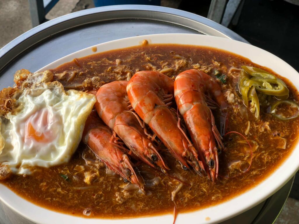 Ada Mi Celup, Char Kuey Teow, Alia Kopitiam Kota Samarahan Tawar Pelbagai Menu Menarik