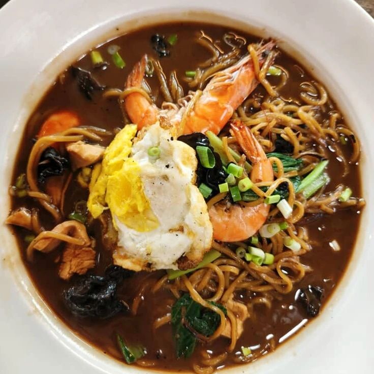 Menyajikan Hidangan Foochow Fusion, Anda Perlu Cuba Penn's Pantry Di Kuching