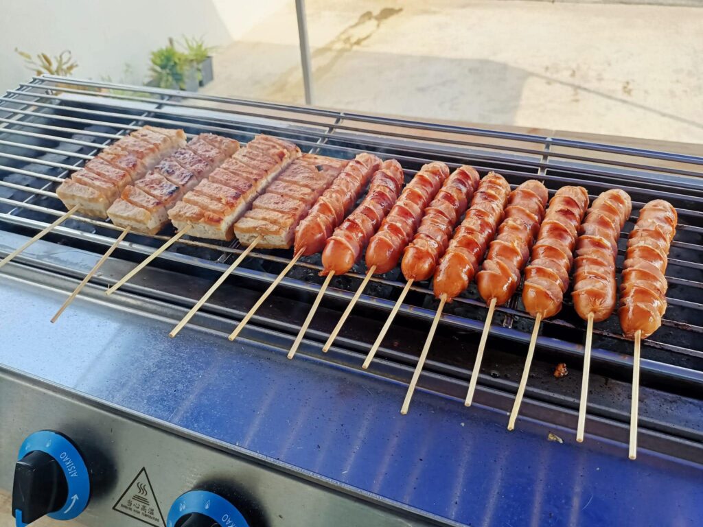 Snek Sedap Khas Dari Kelantan, Anda Perlu Cuba Lok Ching Kuching Ini
