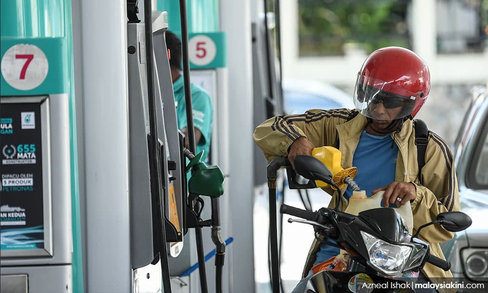 RON95 Dan Diesel Mungkin Lebih Mahal, Malaysia Dijangka Ikut Harga Pasaran Mulai 2023