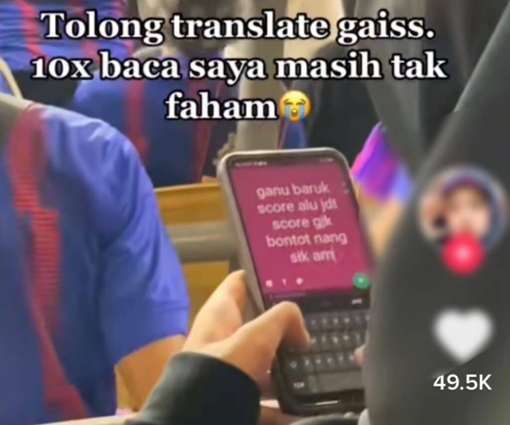 Perbuatan Gadis Sarawak Semasa Perlawanan JDT VS Terengganu Ini Buat Netizen Musykil
