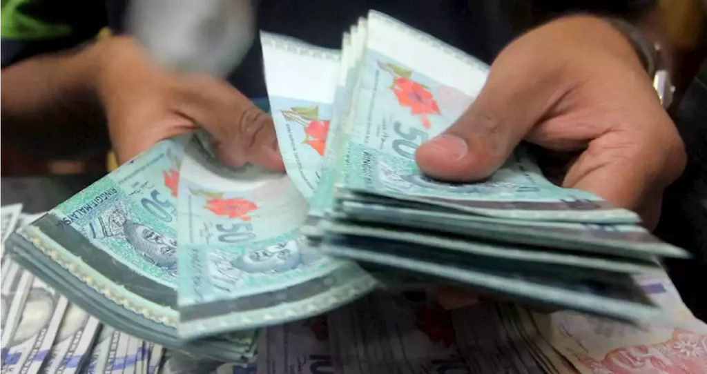 Salah Guna Wang Syarikat Di Sabah, Sepasang Suami Isteri Warga Sarawak Dihadapkan Ke Mahkamah