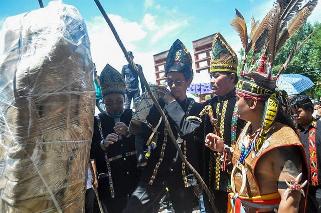Sejarah Disebalik Batu Sumpah Keningau Yang Menjadi Lambang Pembentukan Malaysia