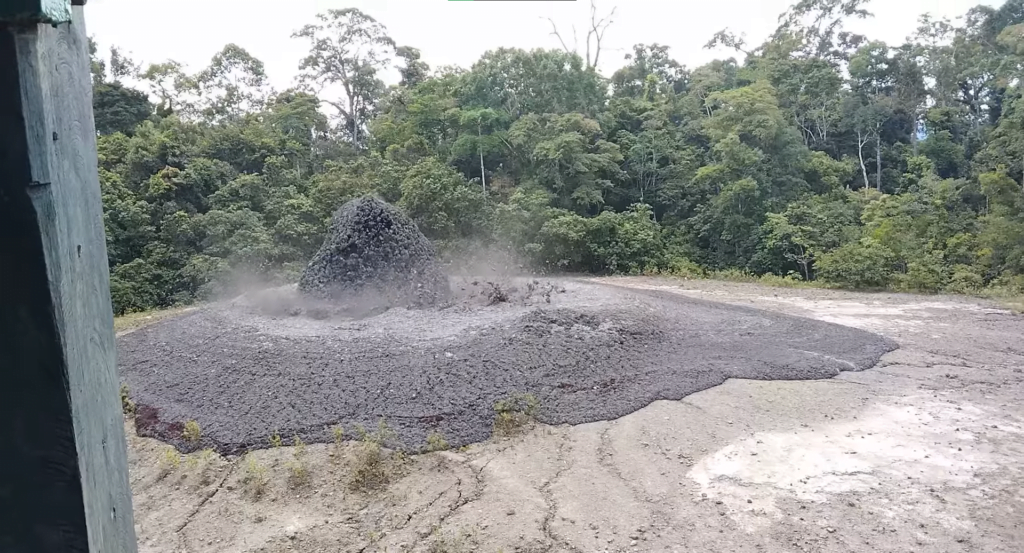 Gunung Berapi Lumpur Meletus Di Lahad Datu Cetus Keresahan Orang Ramai