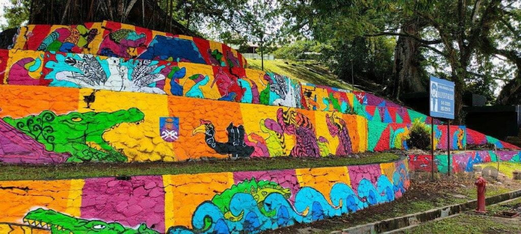 Mural Warna Warni Penghias Terbaru Wajah Bandar Sri Aman