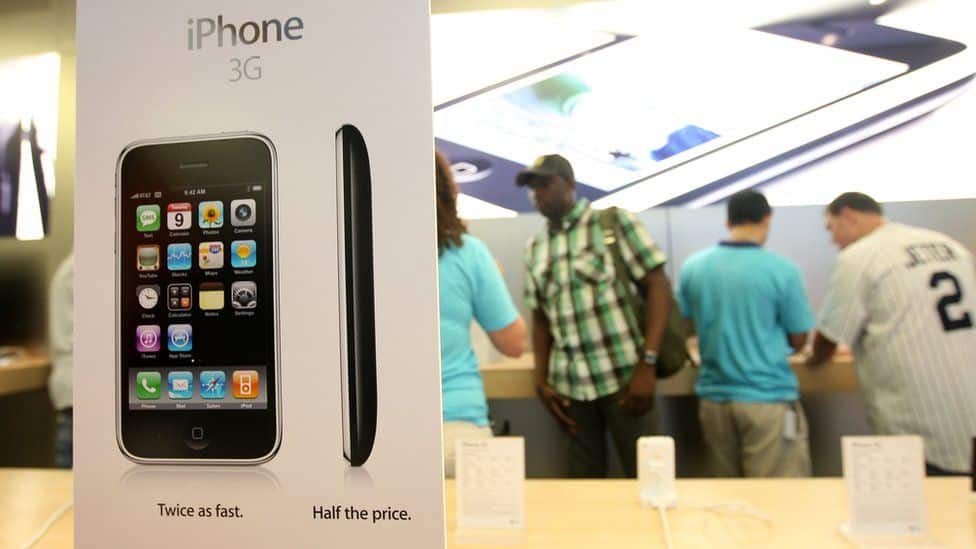 Berpuluh Kali Ganda Dari Harga Asal, iPhone 1st Gen Ini Telah Dibida Pada Harga RM185K