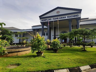 Tumbuk Suami Kekasih, Seorang Penjawat Awam Dari Kuching Didenda RM5K