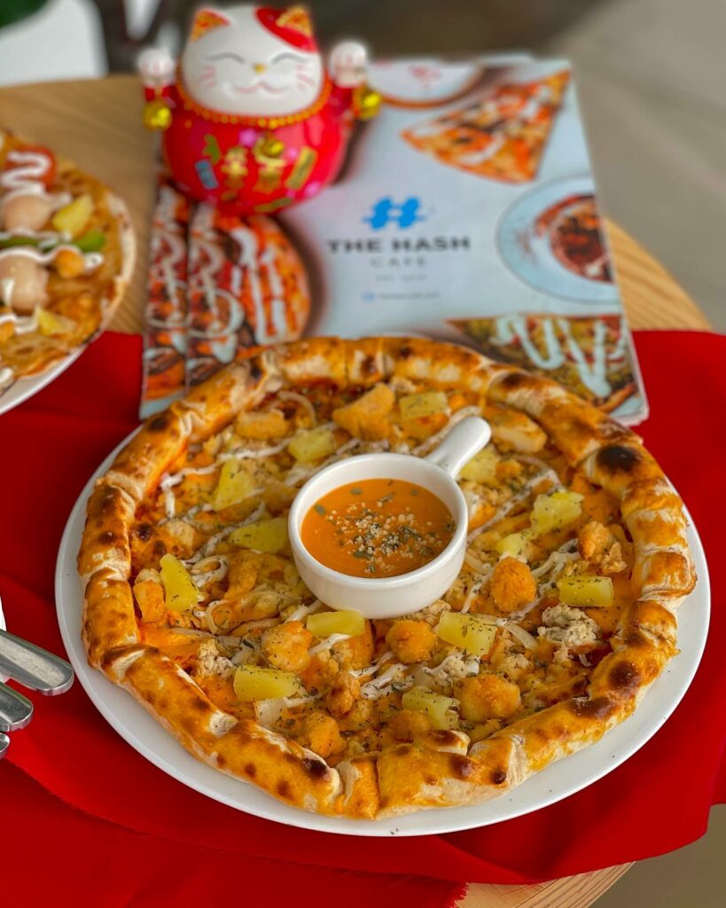 Pizza Unik Dengan Topping Menarik, Anda Perlu Cuba Menu Ini Di The Hash Cafe Kuching