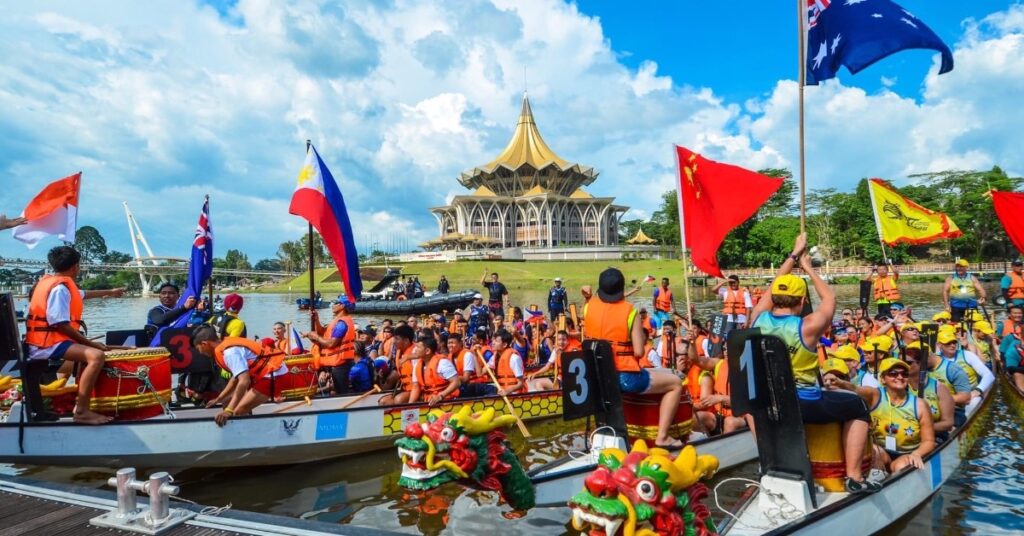 Berusia 150 Tahun, Ketahui Bahawa Regatta Sarawak Adalah Sukan Air Tertua Di Dunia