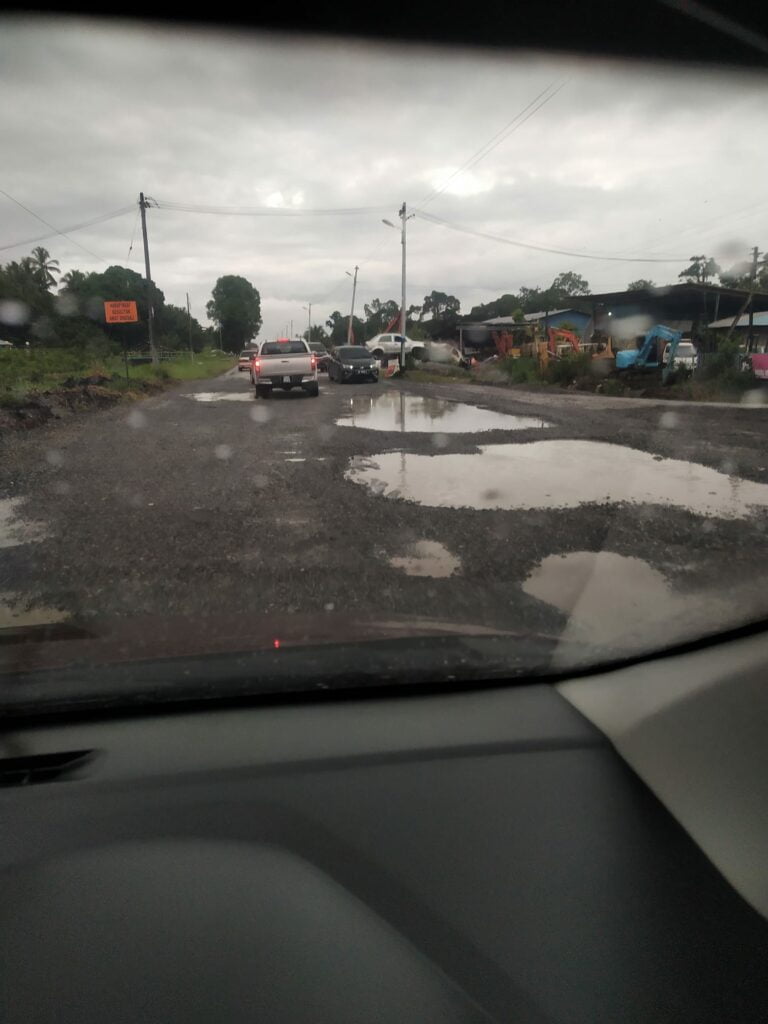 'Nampak Macam Kolam', Netizen Luah Geram Jalan Di Asajaya Makin Teruk