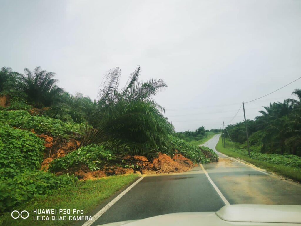 Hujan Lebat Hingga Beberapa Kawasan Di Bekenu Dan Bintulu Alami Banjir