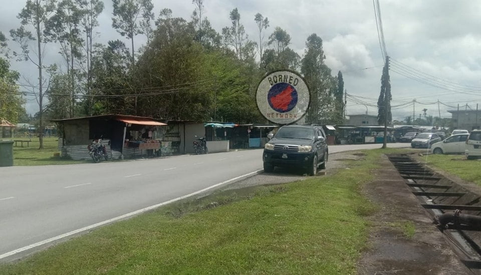 Boleh Bahayakan Pengguna Jalan Raya, Penjaja Tepi Jalan Di Betong Akhirnya Dipindahkan