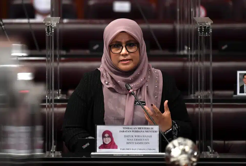 RUU Anti-Stalking, Dewan Rakyat Setuju Menghendap Jadi Kesalahan Jenayah
