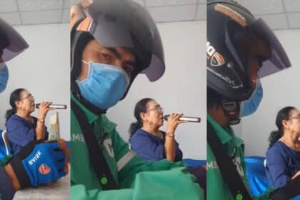 Dibayar Rm2.50 Satu Lagu, Grab Rider Ini Diupah 'Aunty' Untuk Mendengar Nyanyiannya