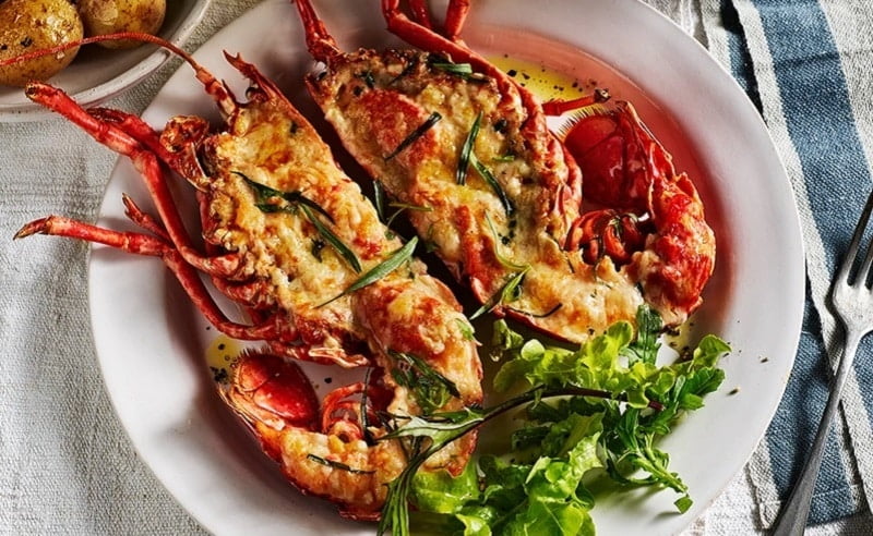 Keenakan Tersembunyi Disebalik Busut, Kenali Makanan Eksotik 'Ngoang' Atau Lobster Sarawak