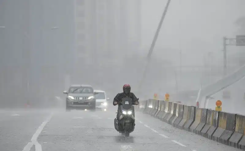 MetMalaysia Ramal Ribut Petir, Hujan Di Seluruh Negara Petang Ini