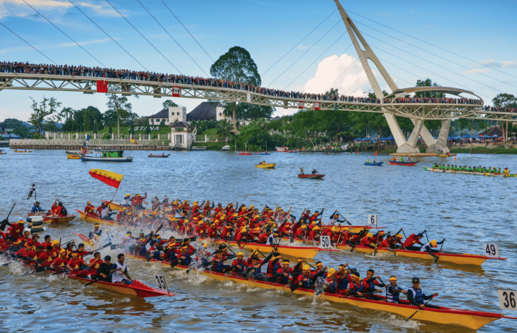 Lumba Perahu Regatta Kuching Waterfront 2022 Berlangsung Pada Minggu Depan, Ini Jadual Penuh