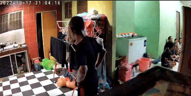 Buat Upacara Sara Bungai, Kelibat Entiti 'Datang Melawat' Sempat Dirakam CCTV