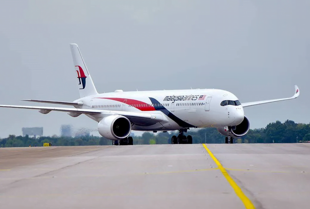 Malaysia Airlines, Firefly Tawar Diskaun Penerbangan Sempena PRU ke-15