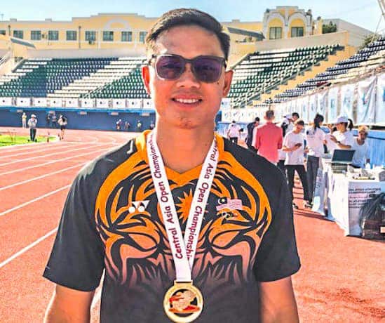 Tiada Jurulatih Bukan Halangan, Jonathan Nyepa Raih Emas Di Central Asia Championships