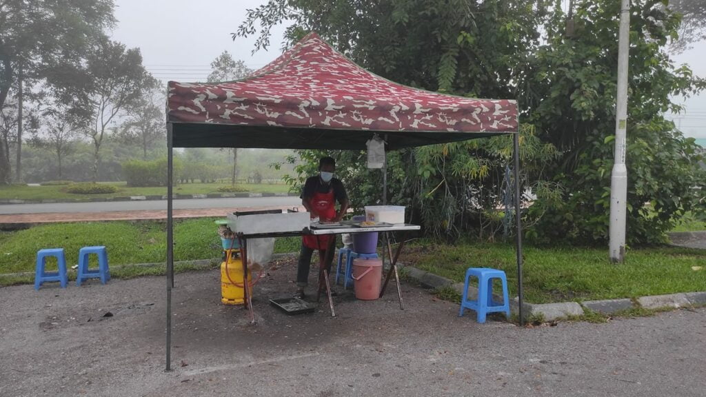 Roti Canai RM1 Legend Di Samarahan, Layan Sarapan Pagi Di Gerai Abang Ali