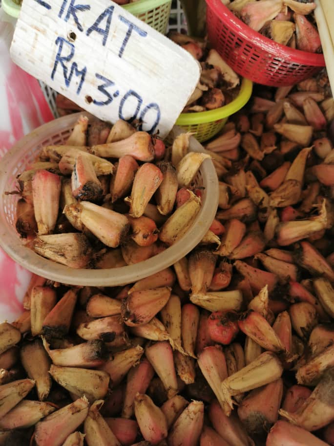 Persis Halia, Kenali Pokok Senggang Tumbuhan Lokal Hanya Terdapat Di Sarawak
