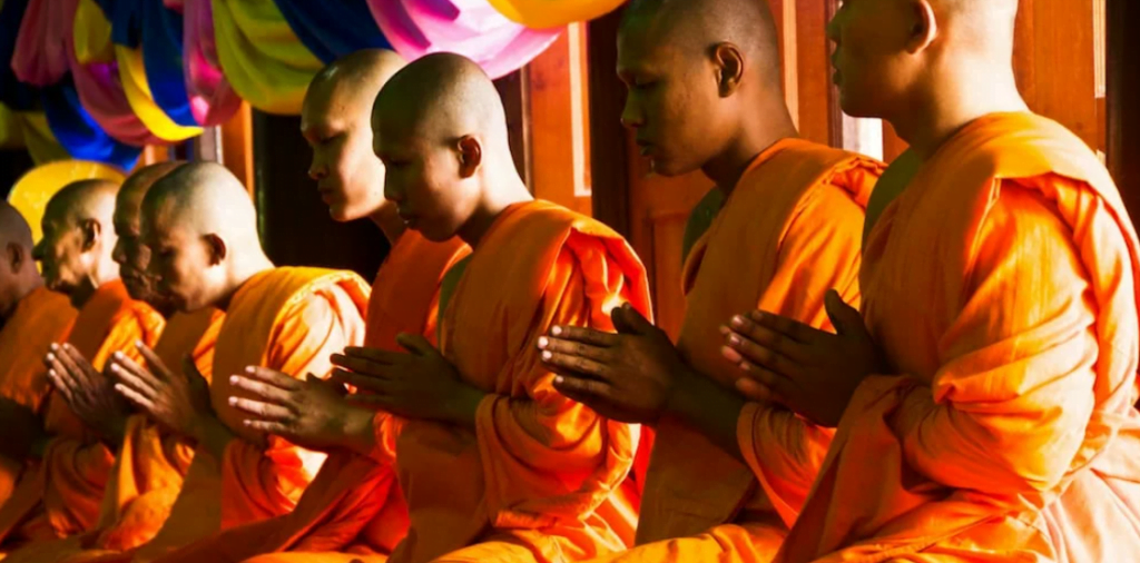 Semua Gagal Ujian Dadah, Sebuah Kuil Buddha Di Thailand Kini Tanpa Sami