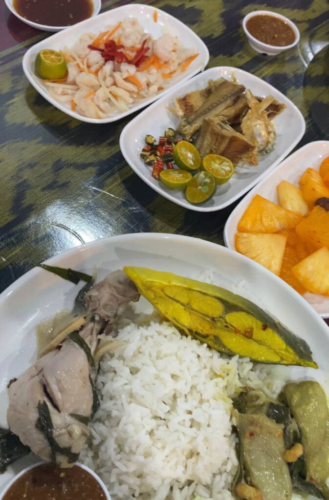 Restoran Dapur Melanau Di Metrocity Ini Menyajikan Menu Asli Kaum Melanau Di Kuching