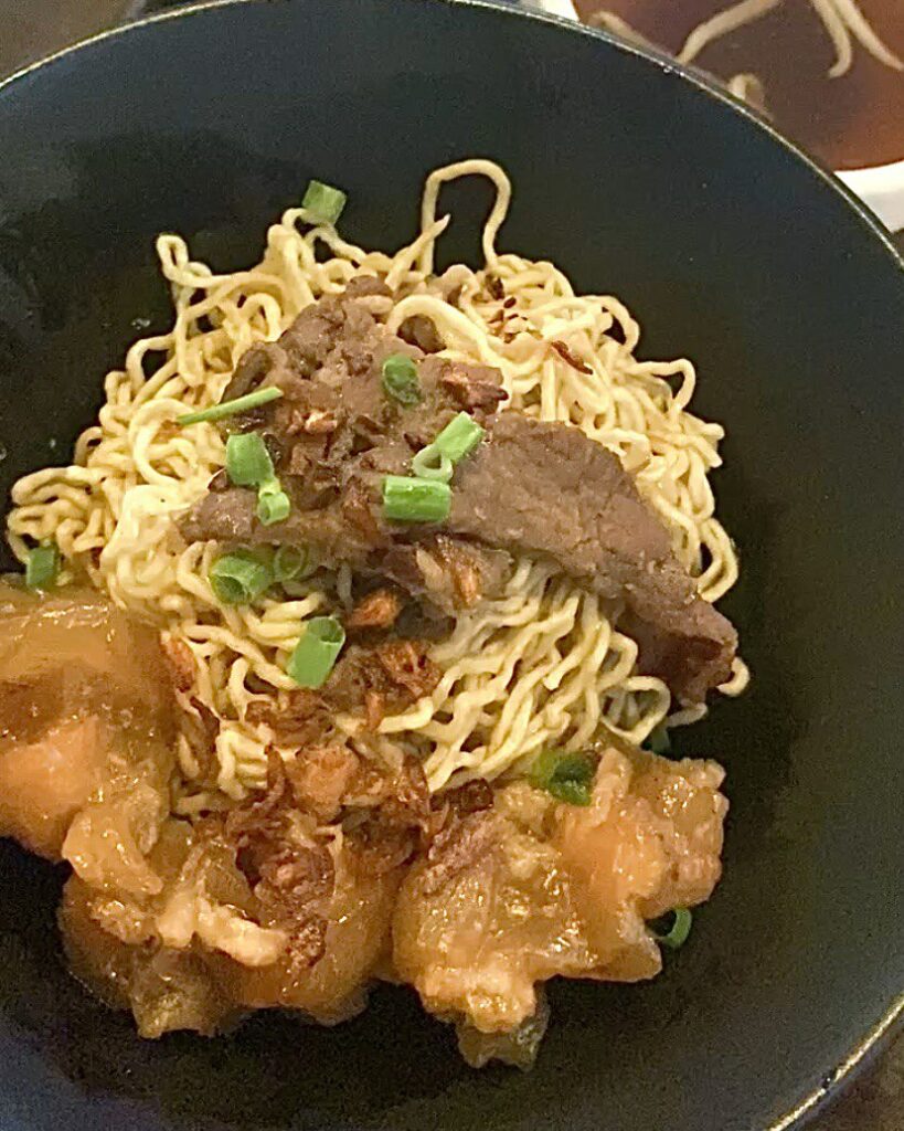 Port Makan Kegemaran Lokal, Madam Tang Sediakan Variasi Makanan Enak Untuk Anda