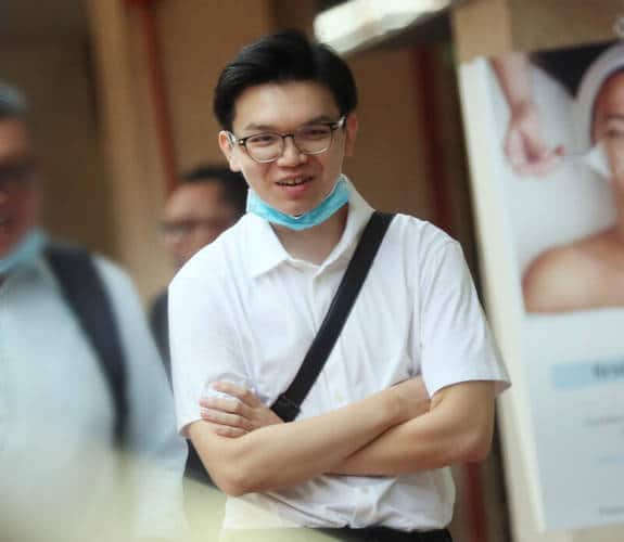 Menyamar Sebagai Wanita Tawar Perkhidmatan Seks, Seorang Lelaki Singapura Dipenjara