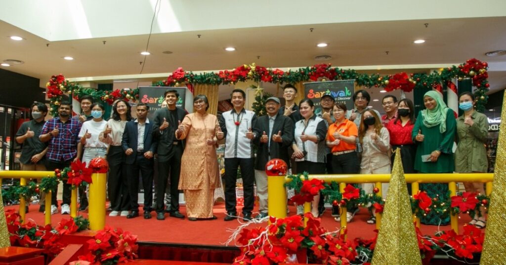 Muda Dan Berbakat, Gadis Cilik Dari Sarikei Ungguli Pertandingan Foto & Videografi STB