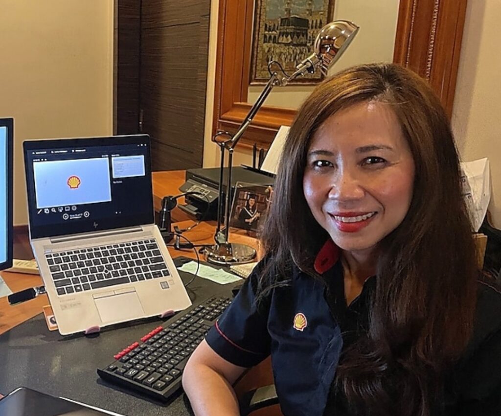 Anak Jati Sarawak Jadi Wanita Malaysia Pertama Dilantik Sebagai Pengerusi Shell