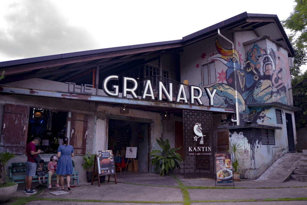 Menyajikan Makanan Fusion Unik, Anda Mesti Cuba Menu Di Kantin at The Granary Kuching