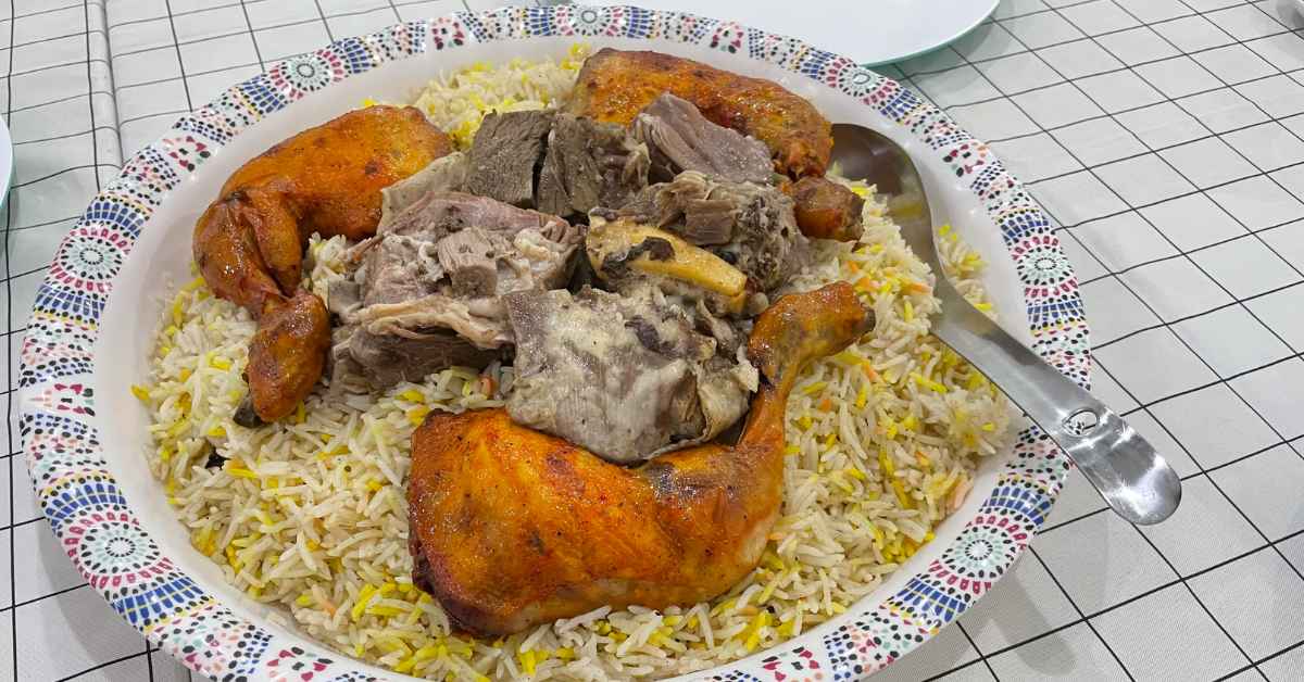 Yalla Yalla Arabic Cuisine, Restoran Makanan Autentik Arab Di Kuching