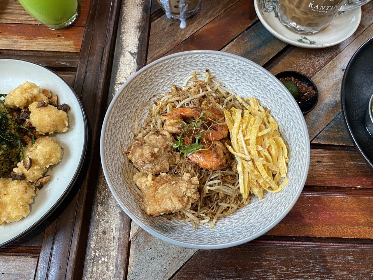 Menyajikan Makanan Fusion Unik, Anda Mesti Cuba Menu Di Kantin at The Granary Kuching
