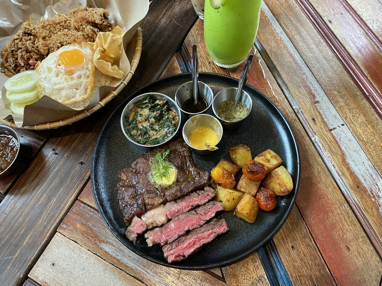 Menyajikan Makanan Fusion Unik, Anda Mesti Cuba Menu Di Kantin at The Granary Kuching