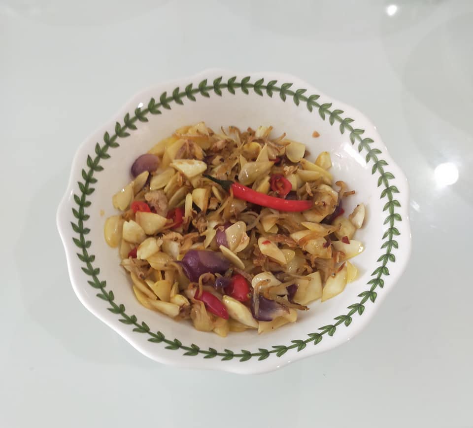 Dikenali Sebagai Almond Sarawak, Kenali Buah Empit Buah 'Favorite' Masyarakat Iban