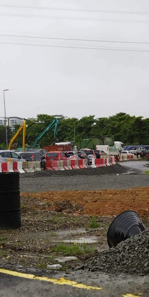 JKR Keluar Notis Proses Menurap Jalan Di Bulatan Expressway Samarahan Hanya Dilakukan Di Malam Hari