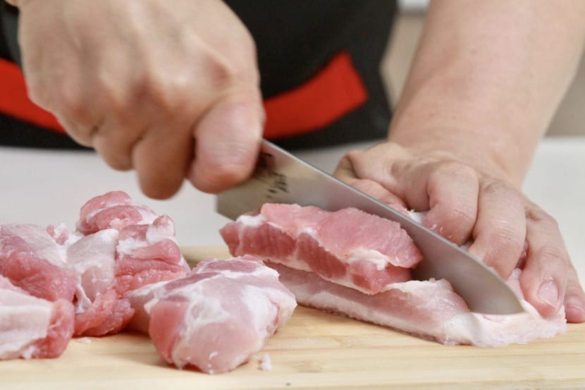 Harga Melonjak Naik, Netizen Boikot Daging Babi Sampai Gawai Minta Kerajaan Kawal Harga