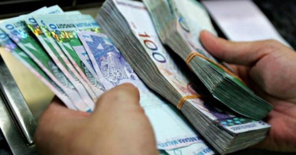 Hanya Respon Iklan Bersih Rumah Di Kuching, RM44 Ribu Lenyap Dalam Akaun Wanita Ini