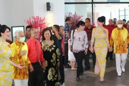 Buat Kunjungan Sempena CNY, Namun Kecantikan Ragad Taib Pula Jadi Perhatian Netizen