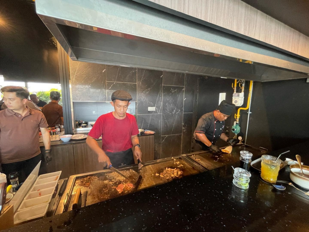 Port Makan Baru Di Kuching, Teppanyaki Guys Kini Buka Di Vivacity Megamall